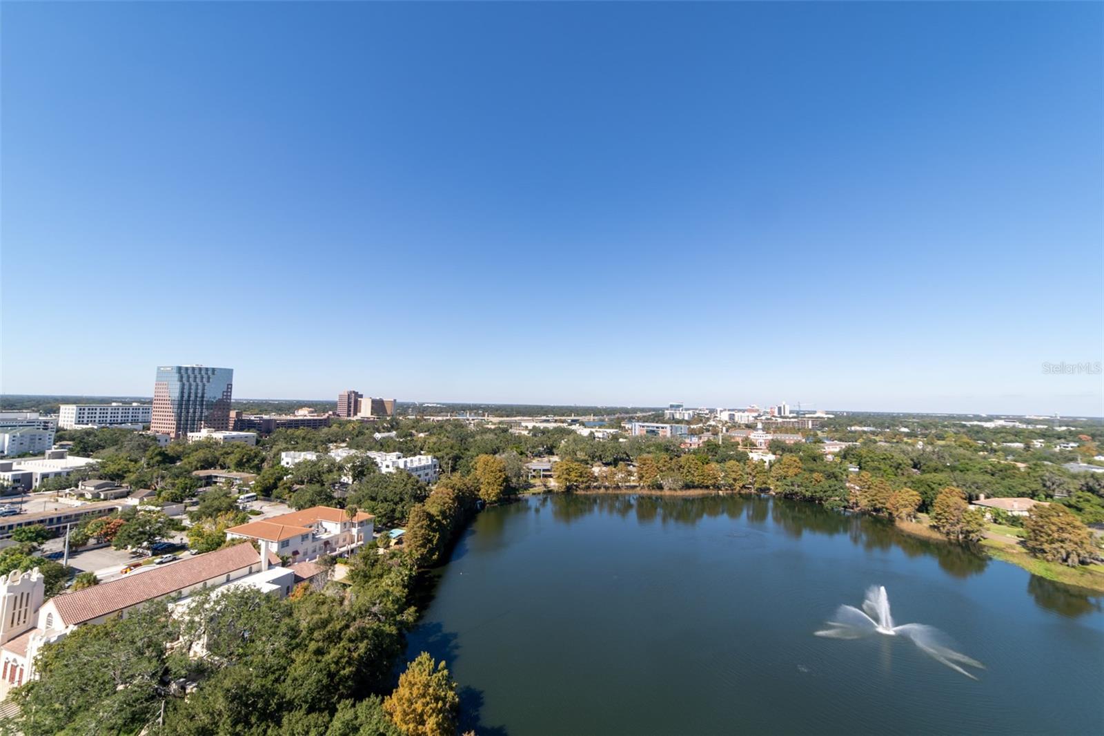 PARK LAKE TOWERS - Residential