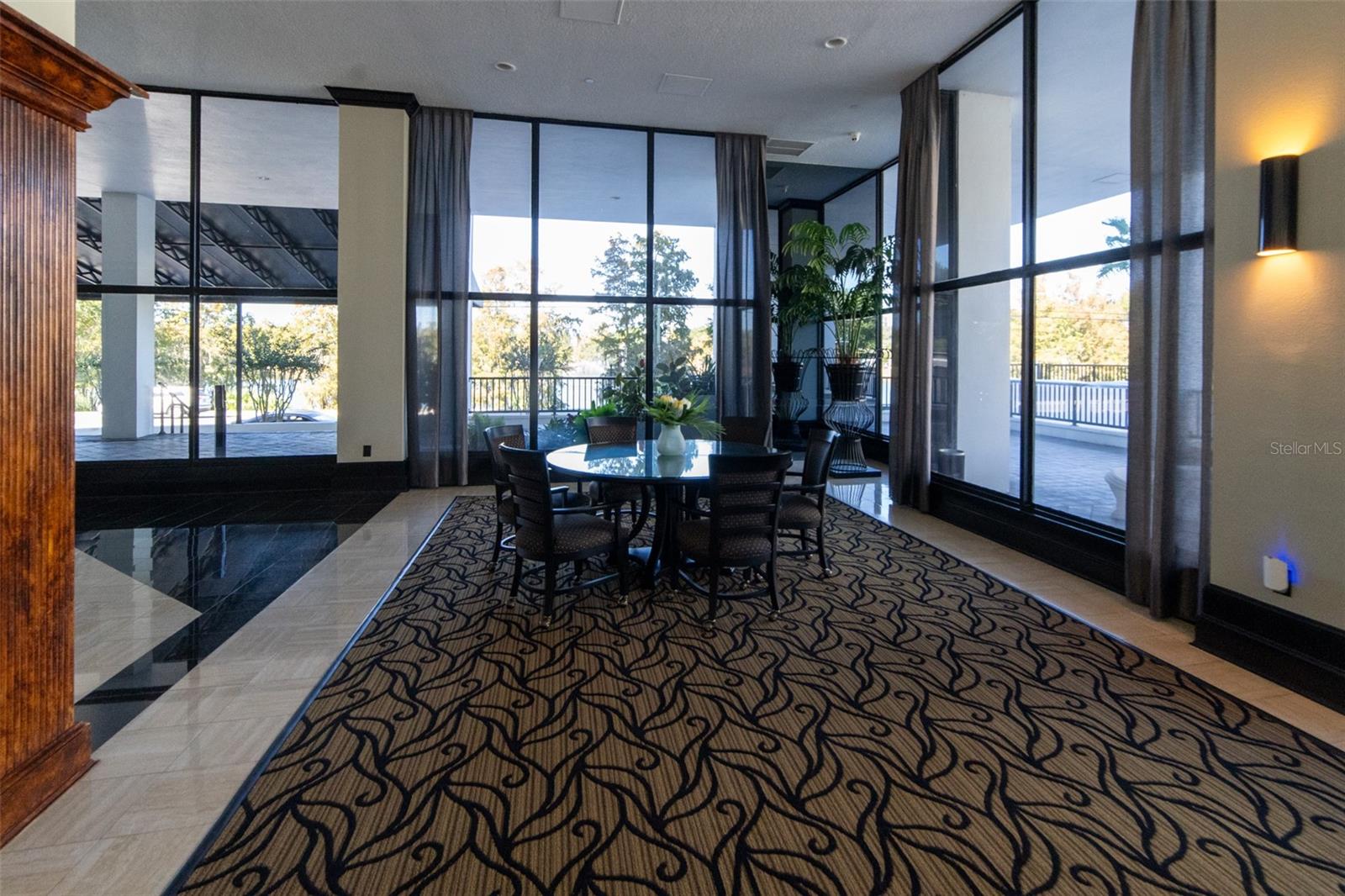 PARK LAKE TOWERS - Residential