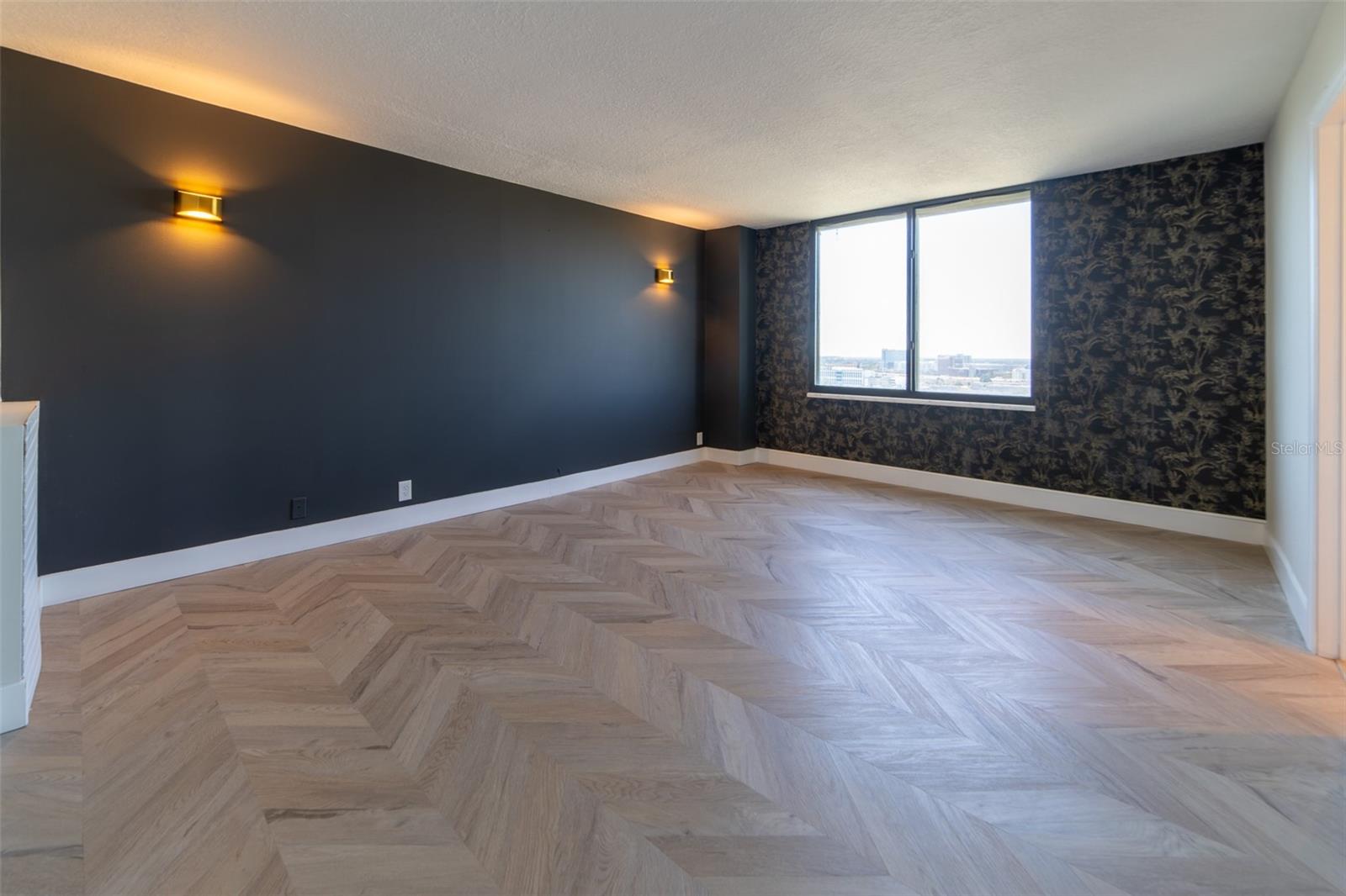 PARK LAKE TOWERS - Residential