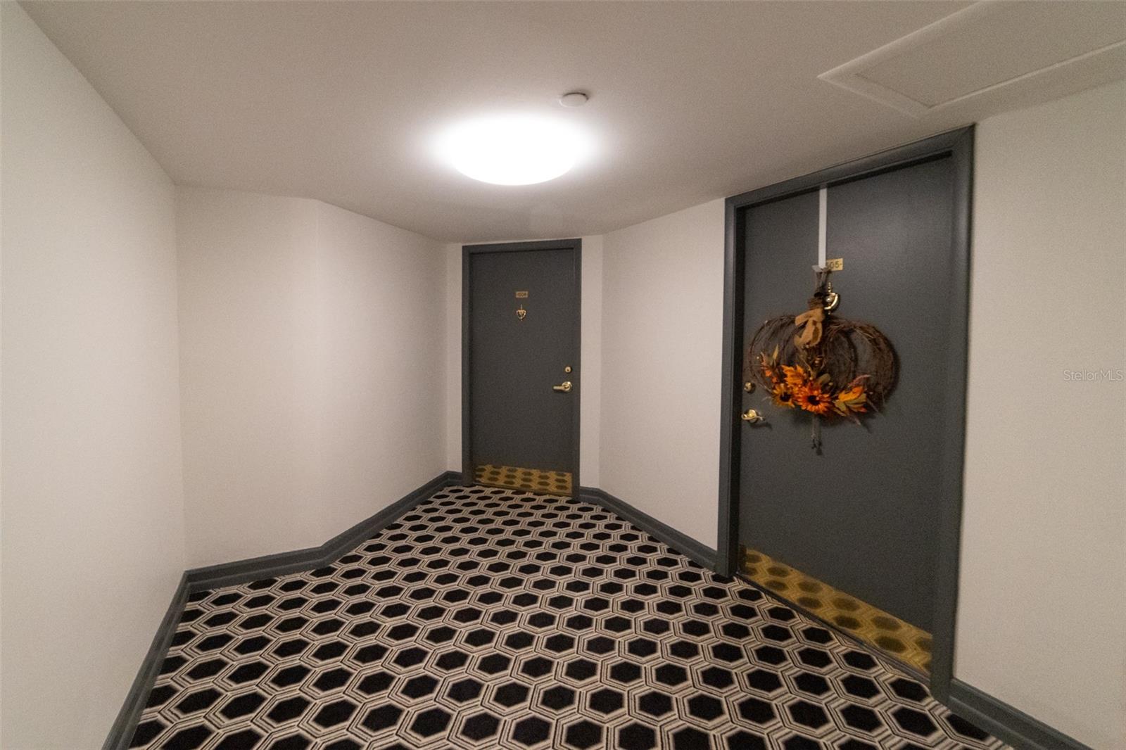 PARK LAKE TOWERS - Residential