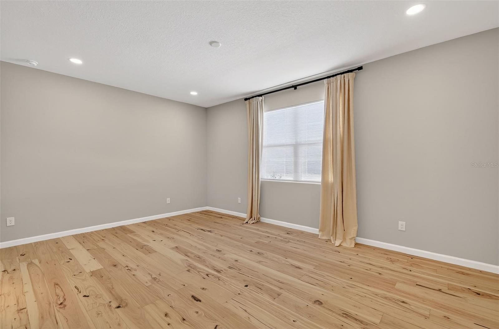 SEASONS AT LAKESIDE FOREST - Residential