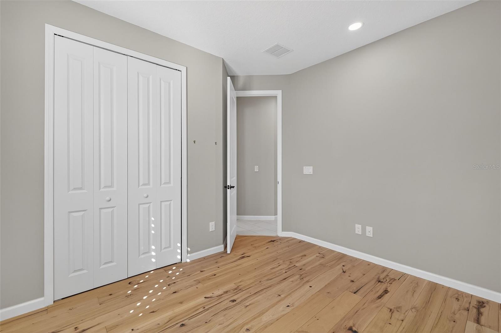 SEASONS AT LAKESIDE FOREST - Residential