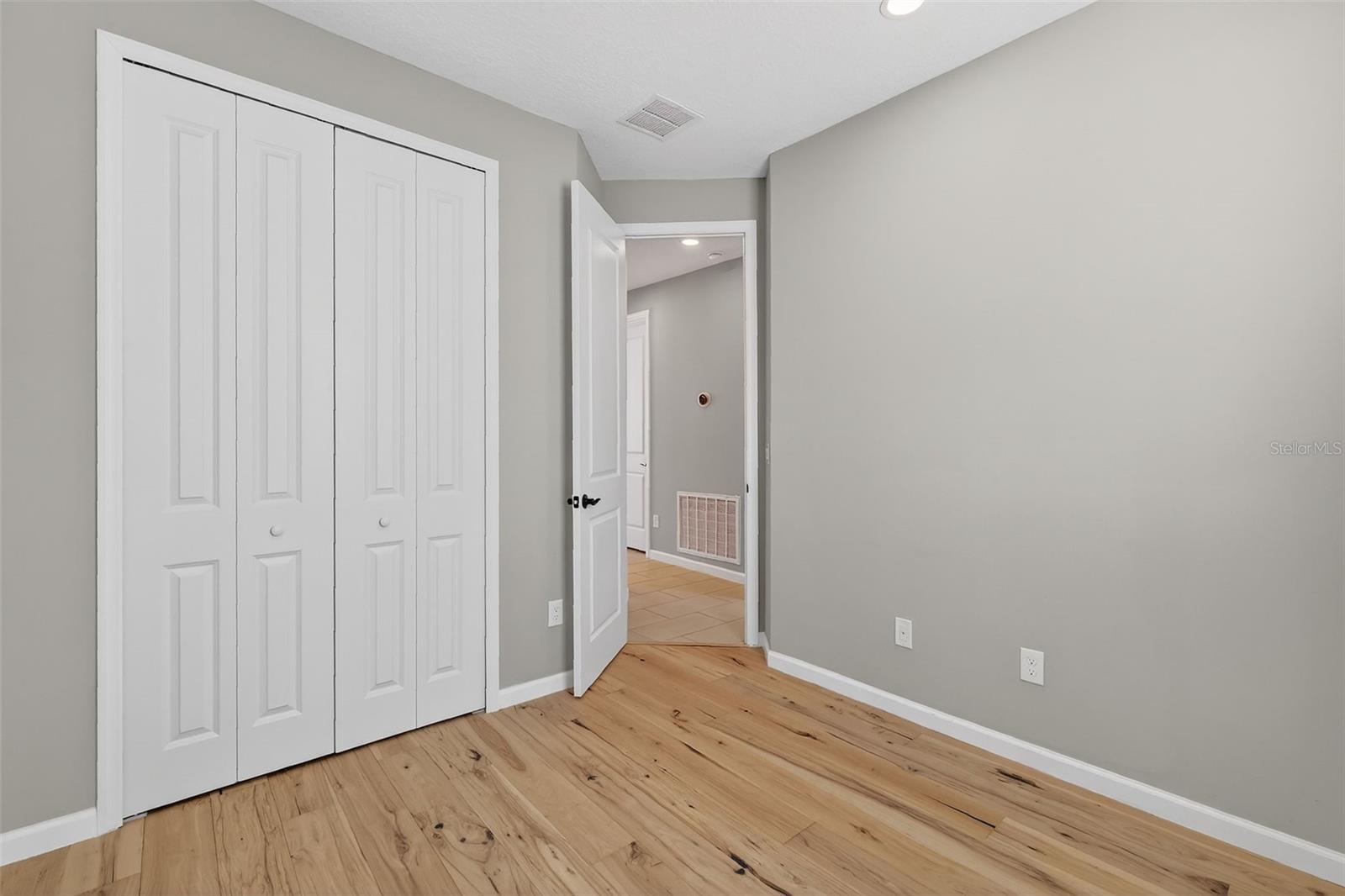 SEASONS AT LAKESIDE FOREST - Residential