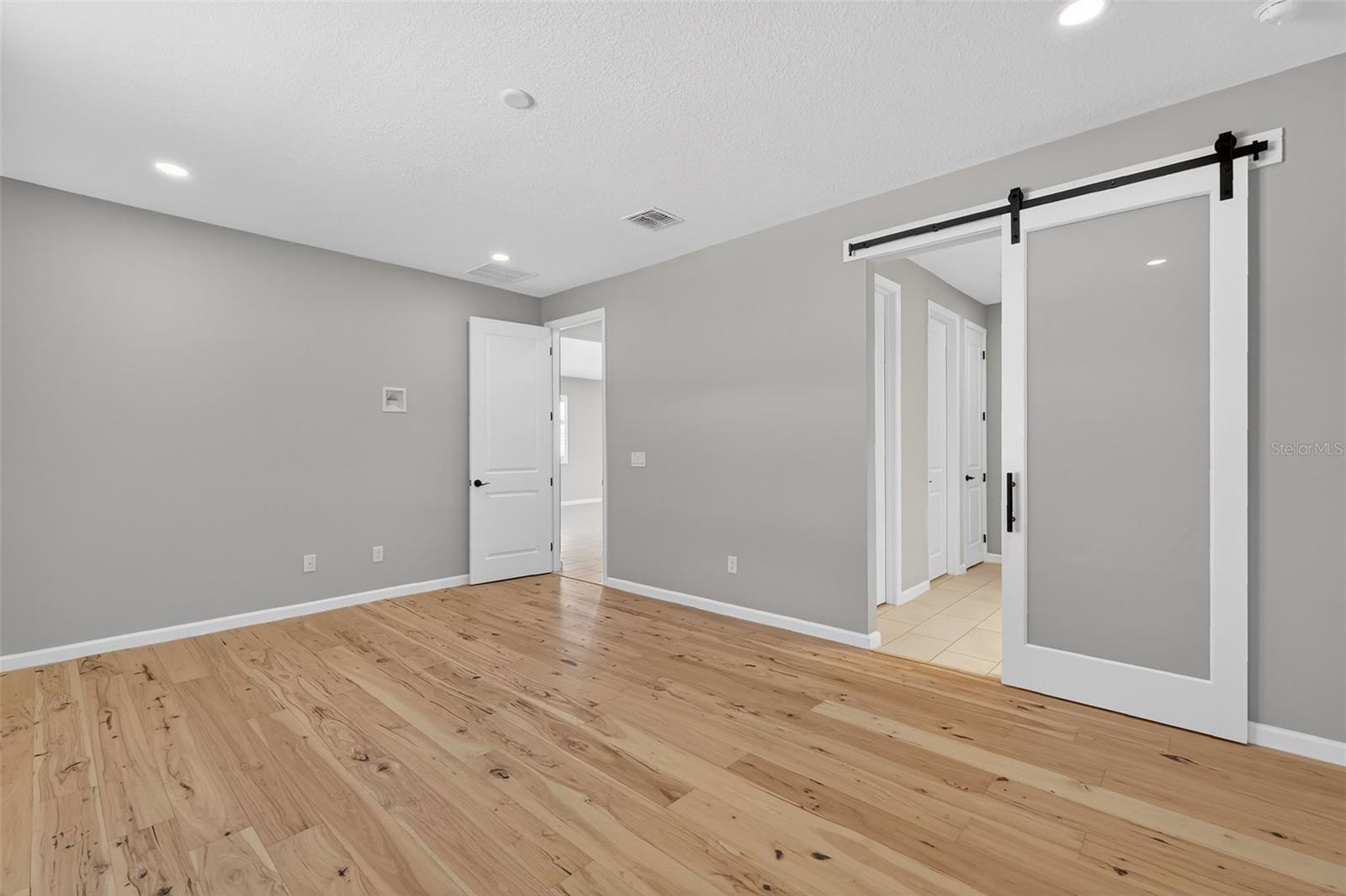 SEASONS AT LAKESIDE FOREST - Residential