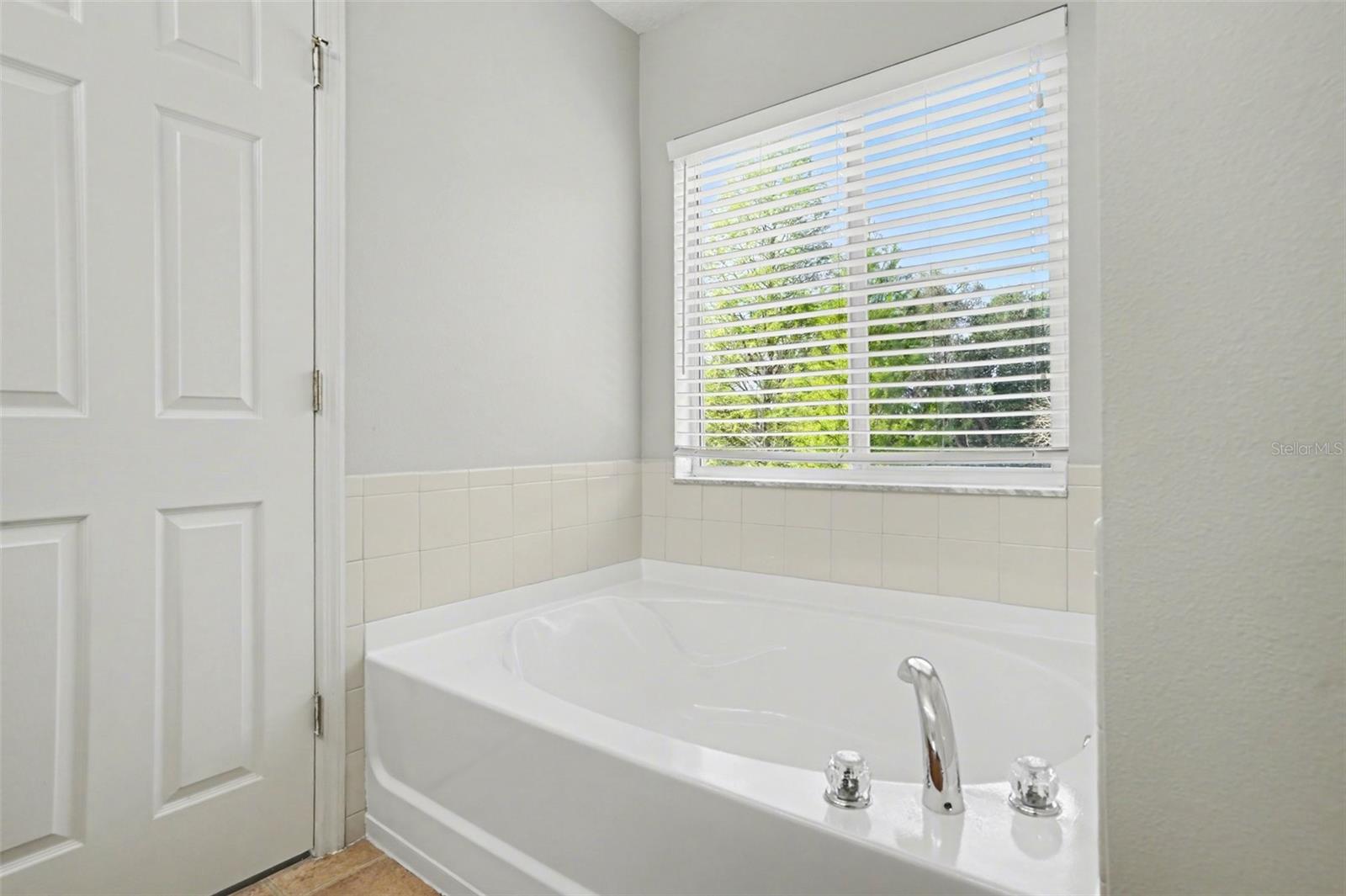 WEDGEWOOD TWNHMS - Residential