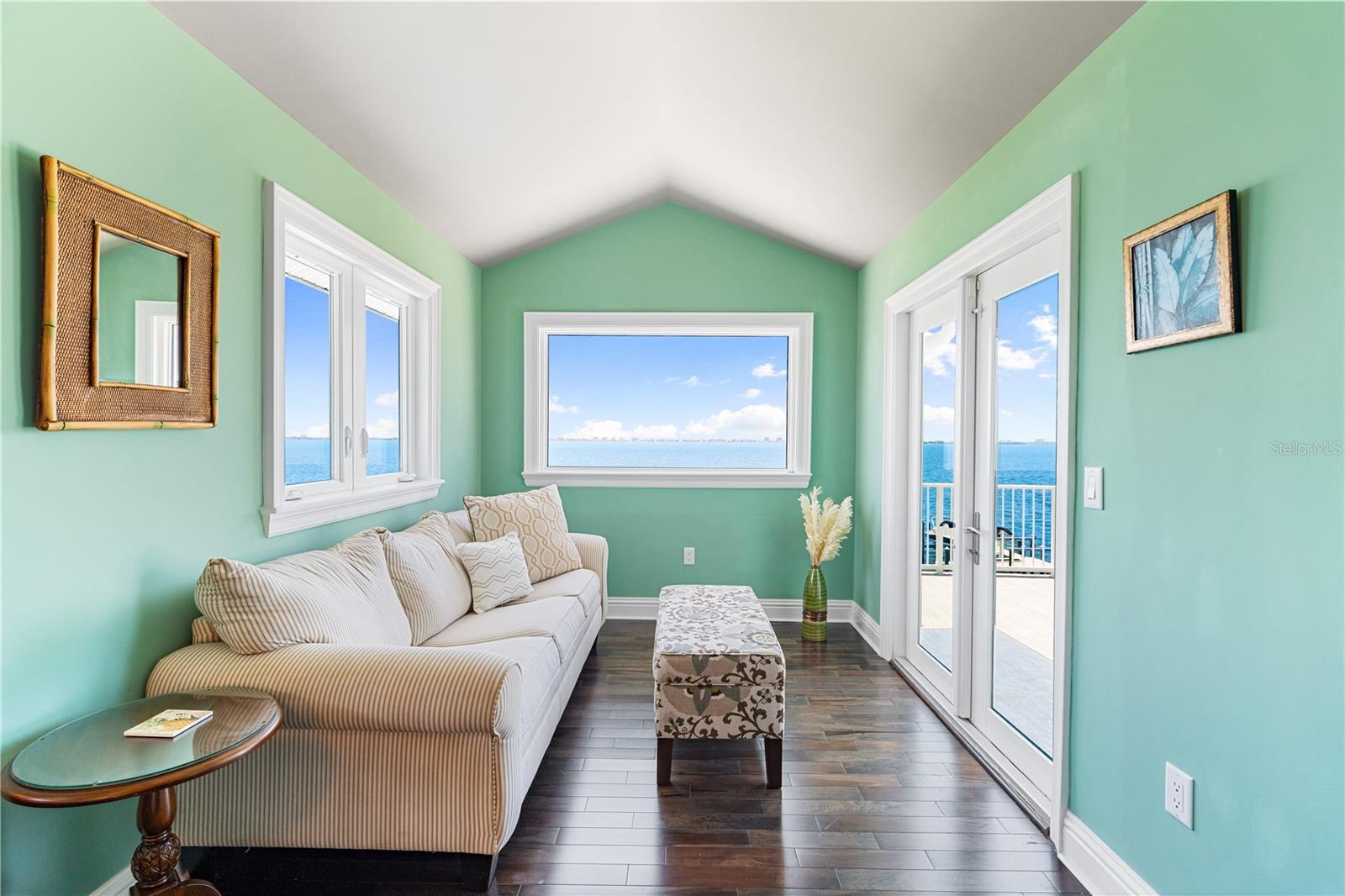 SAPPHIRE SHORES RESUB - Residential