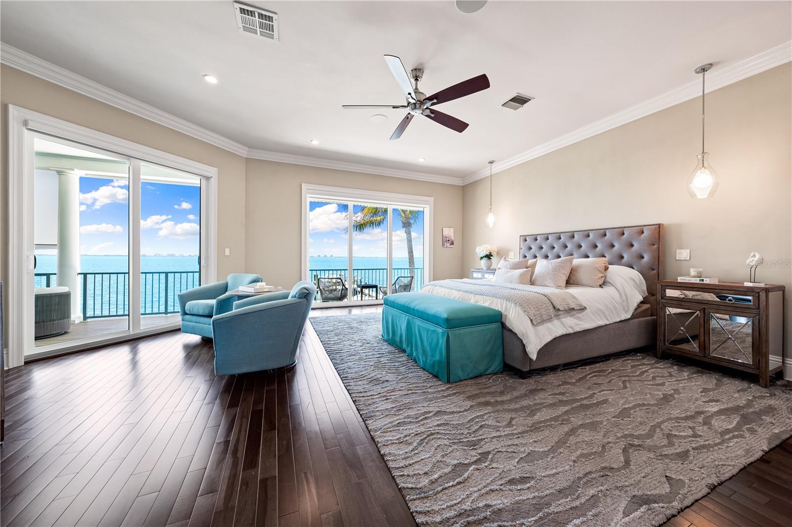 SAPPHIRE SHORES RESUB - Residential
