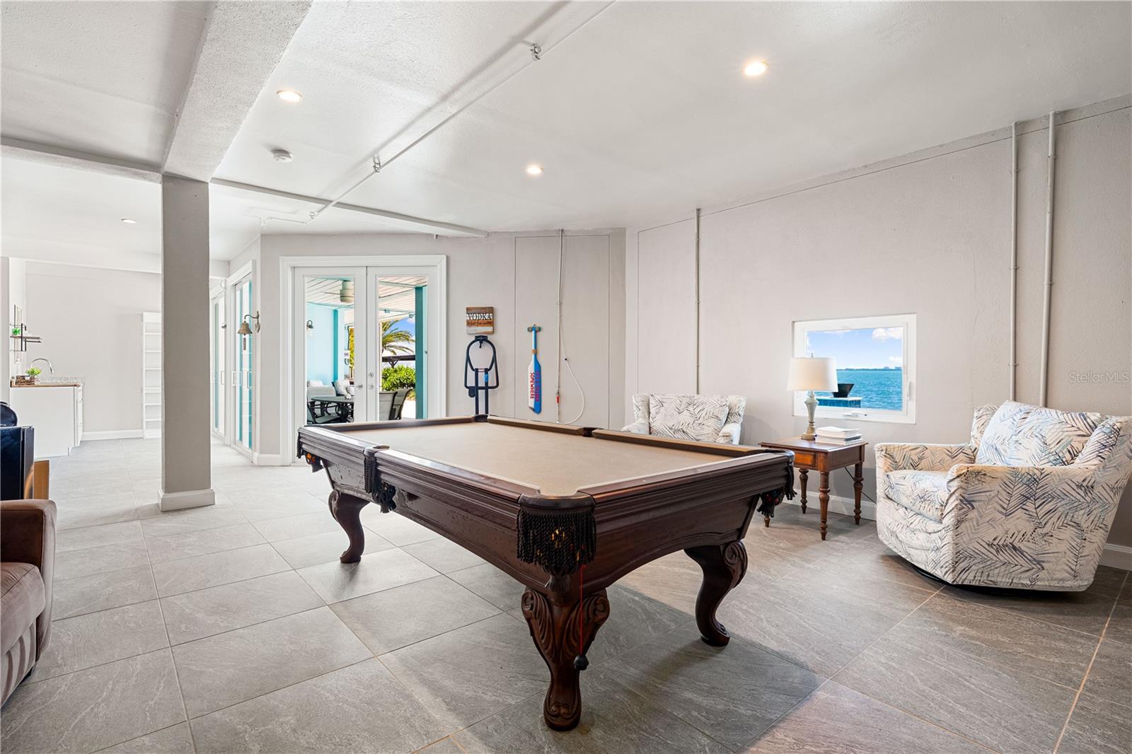 SAPPHIRE SHORES RESUB - Residential
