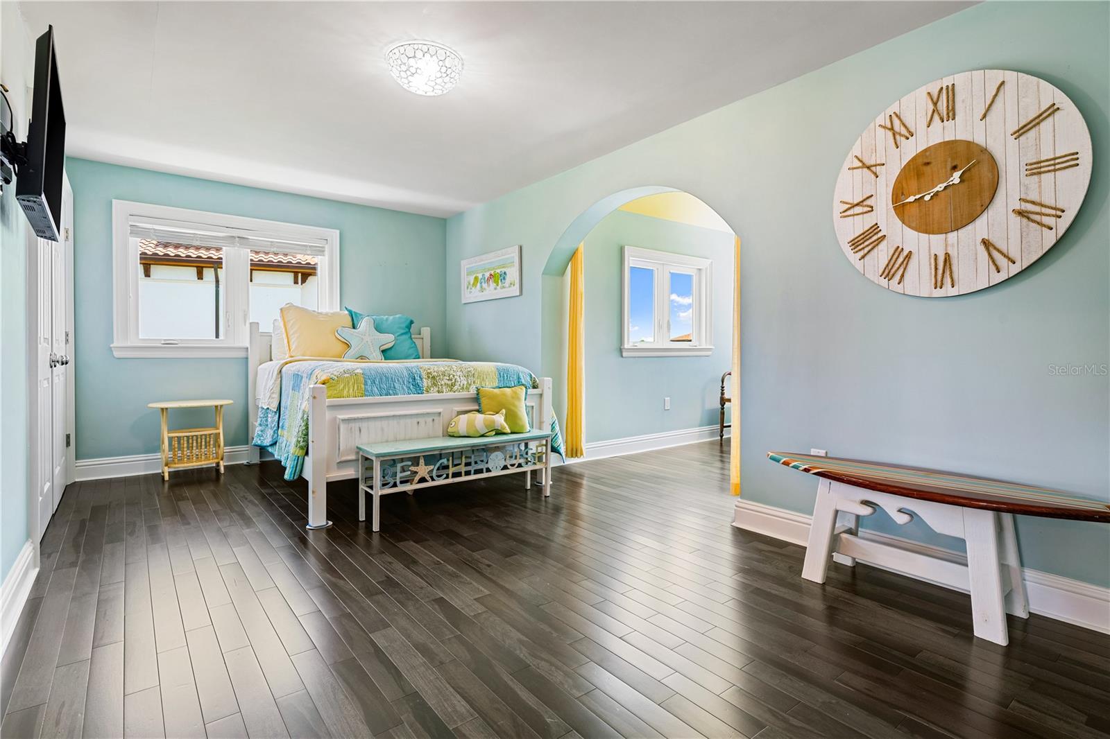 SAPPHIRE SHORES RESUB - Residential