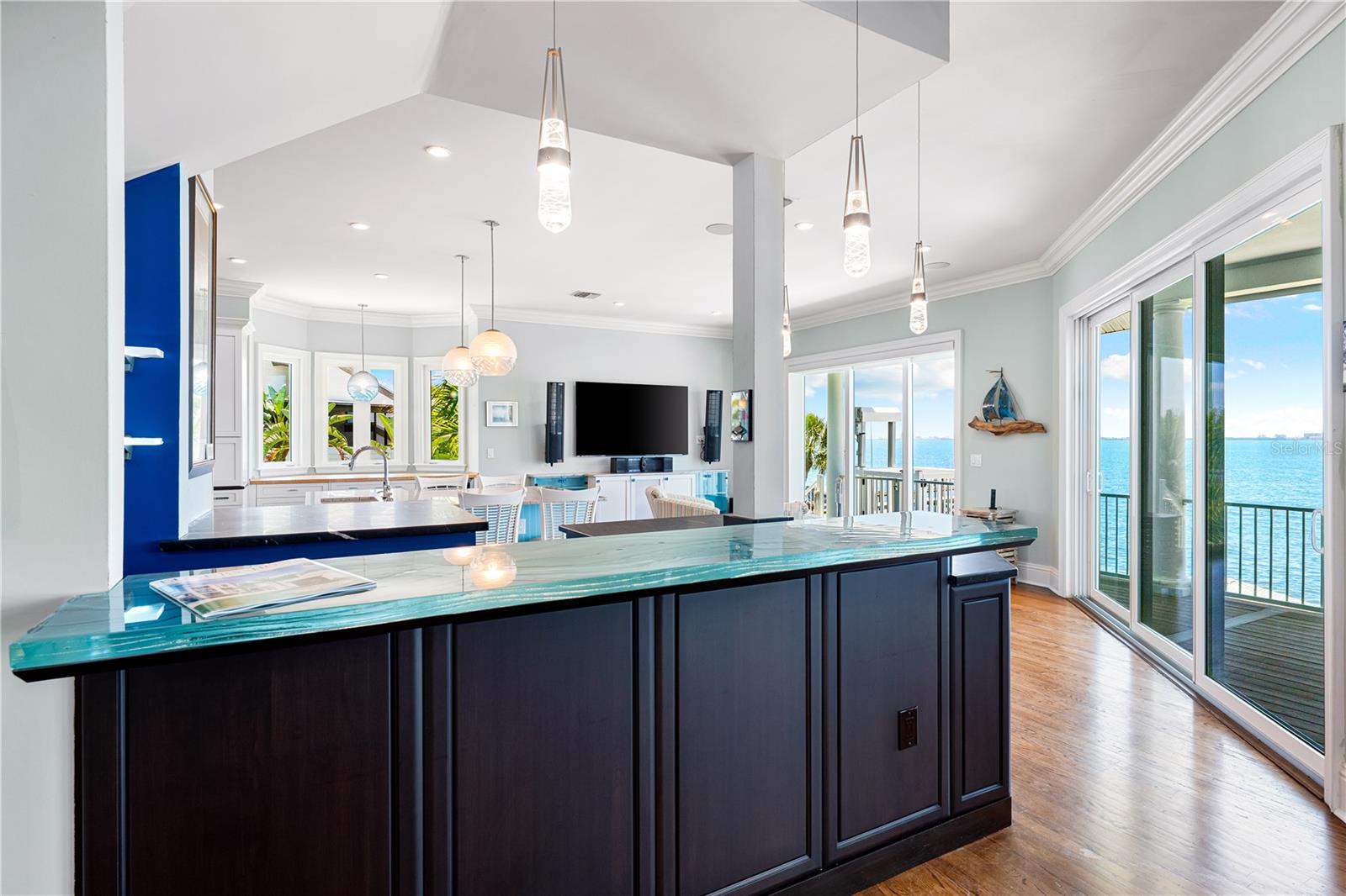 SAPPHIRE SHORES RESUB - Residential