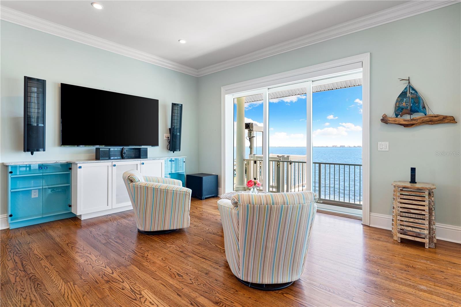 SAPPHIRE SHORES RESUB - Residential
