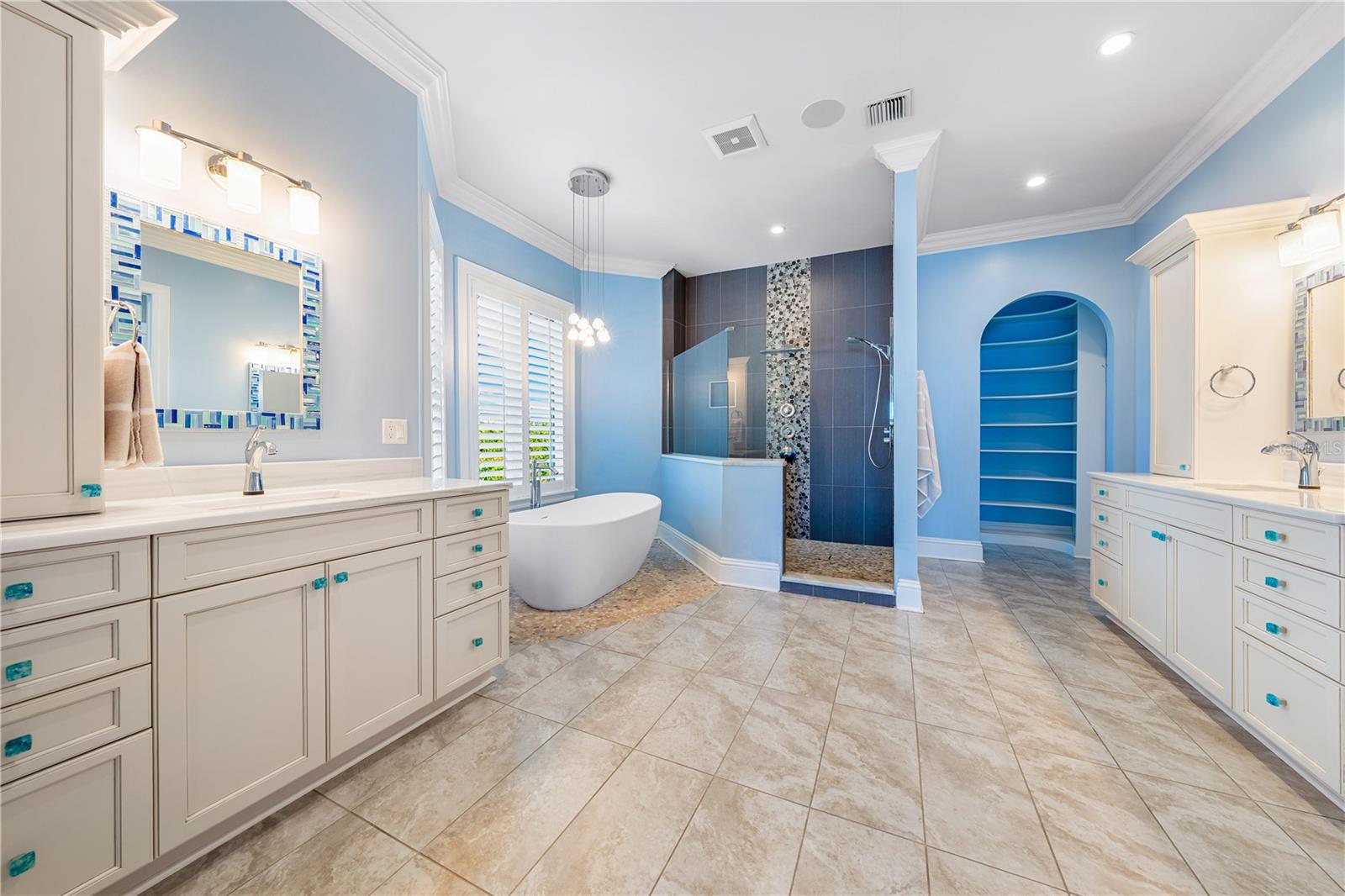 SAPPHIRE SHORES RESUB - Residential