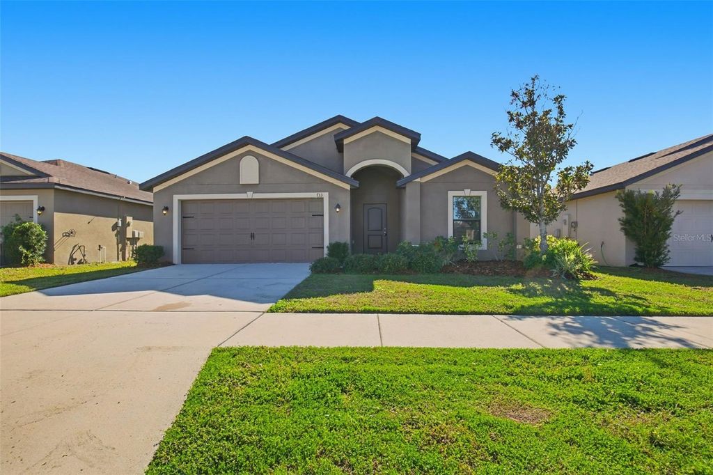 Photo of 733 Chatham Walk Drive, Ruskin, FL 33570 (MLS # O6375015)