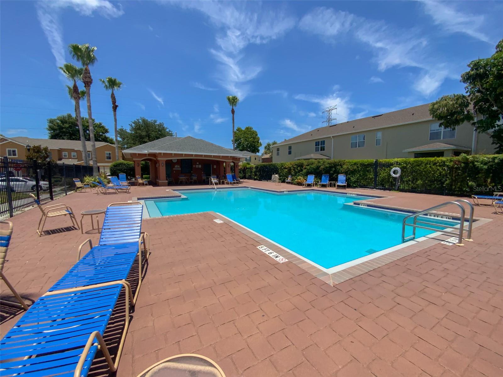 SUNSET POINTE TWNHMS - Residential Lease