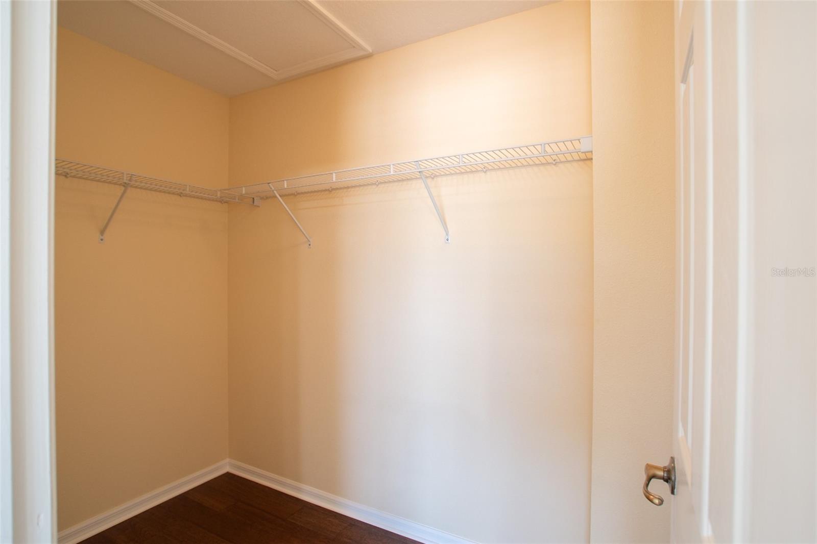 SUNSET POINTE TWNHMS - Residential Lease