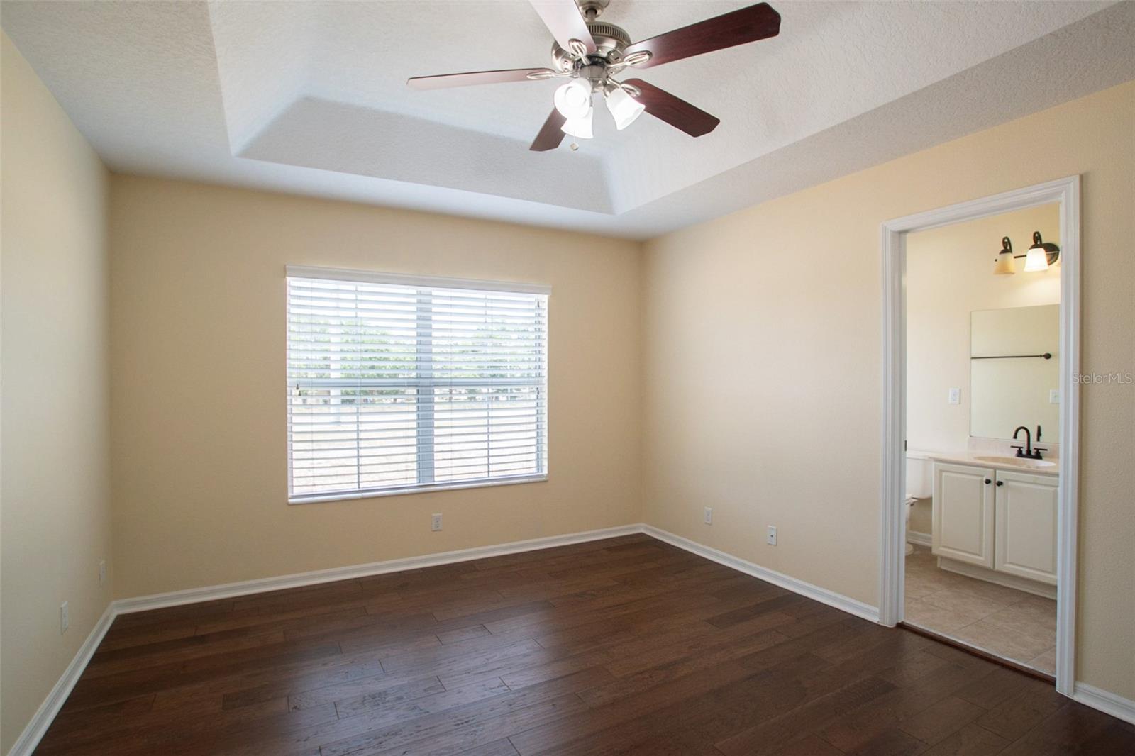 SUNSET POINTE TWNHMS - Residential Lease