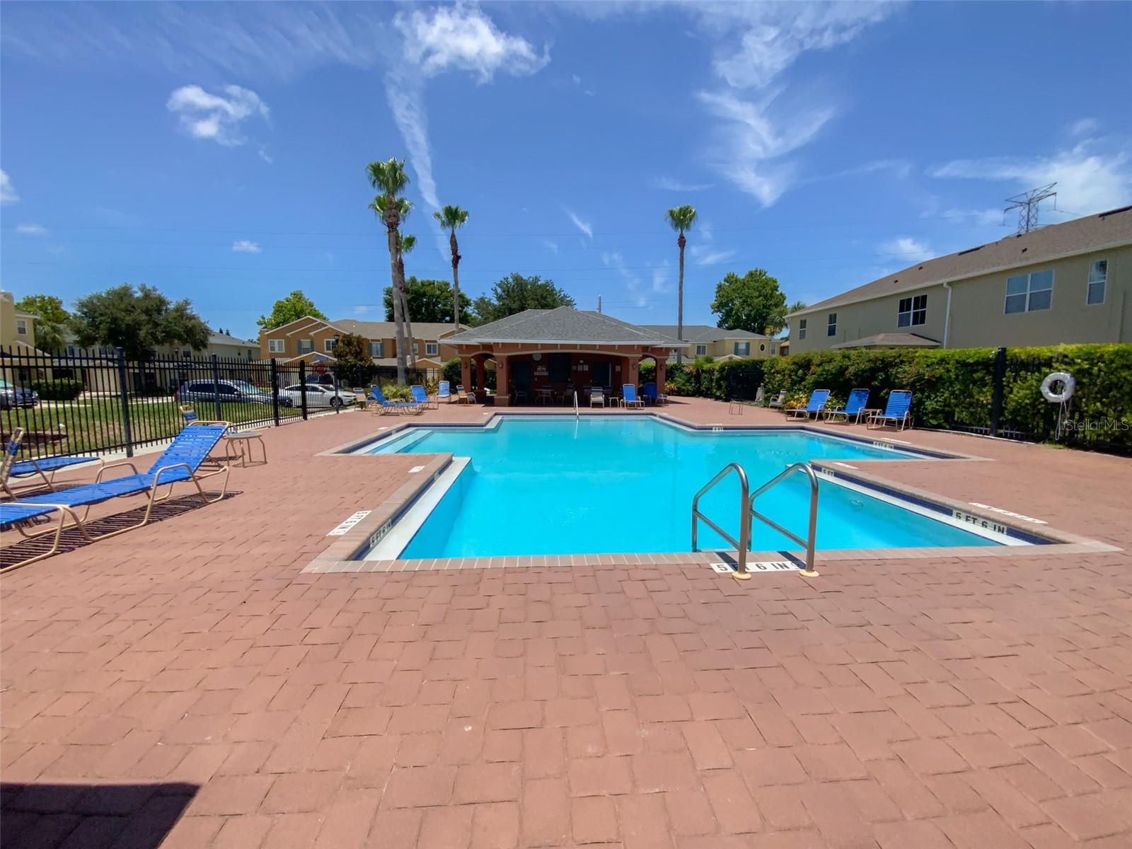 SUNSET POINTE TWNHMS - Residential Lease