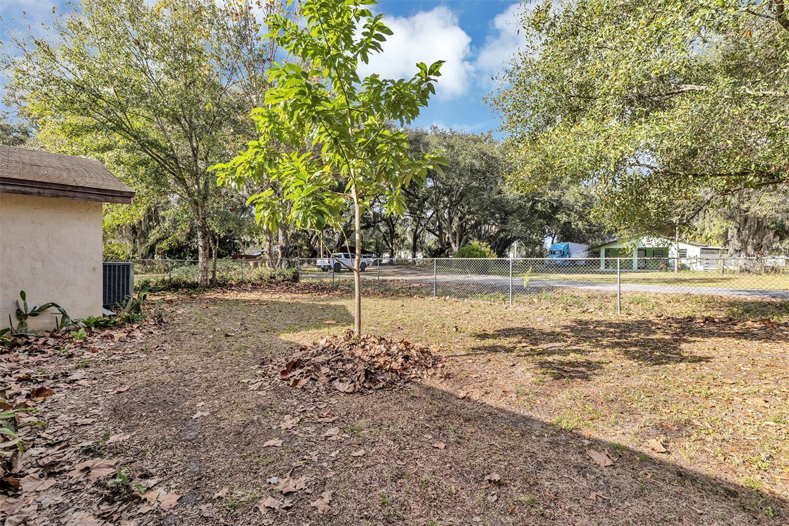 ACREAGE & UNREC - Residential