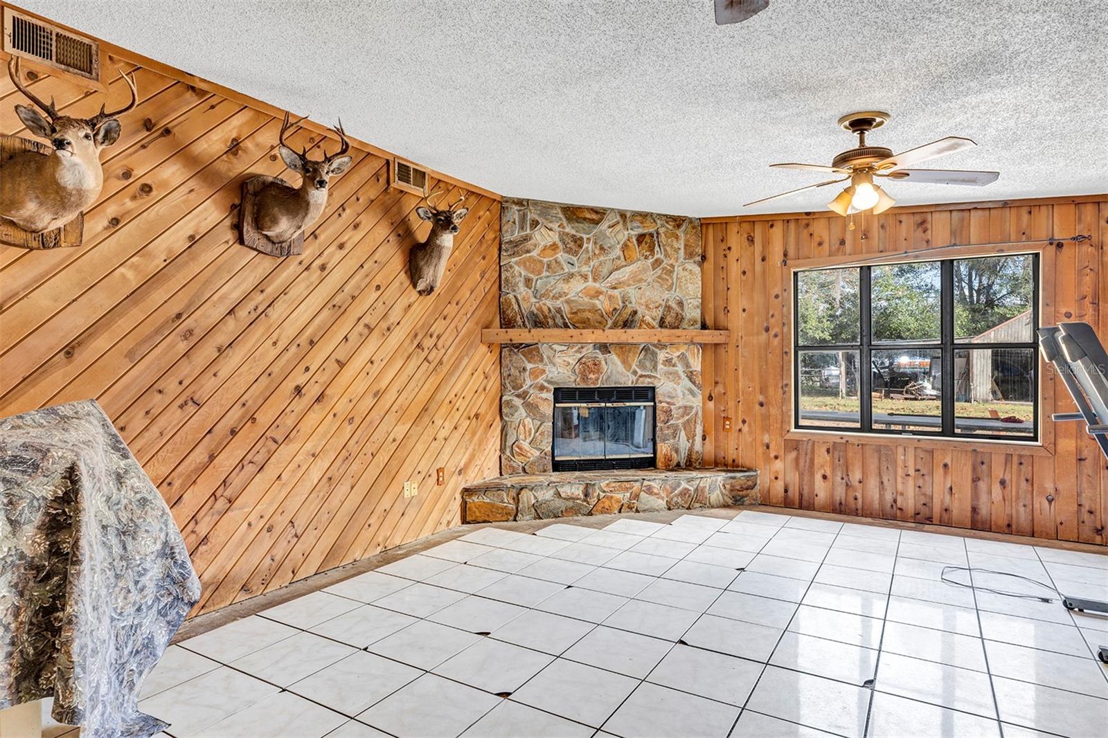 ACREAGE & UNREC - Residential