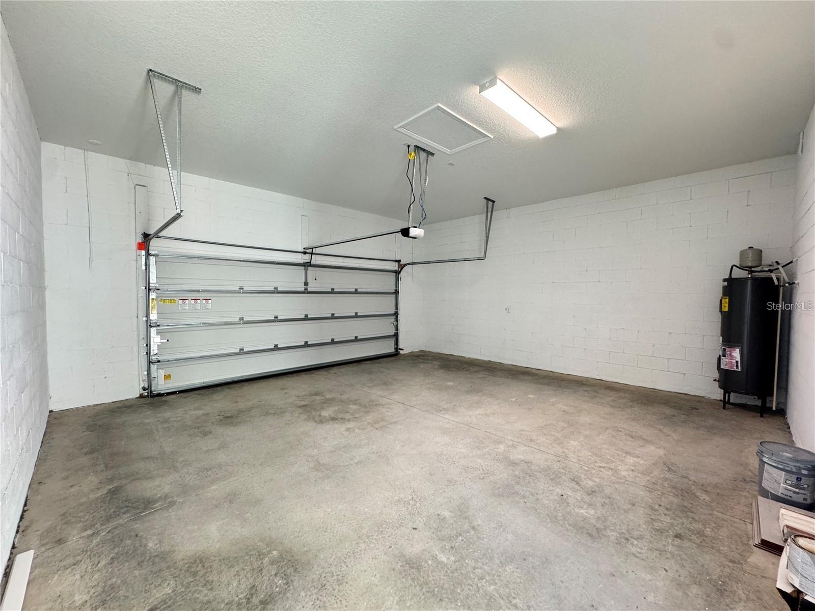 HAMLIN POINTE - Residential