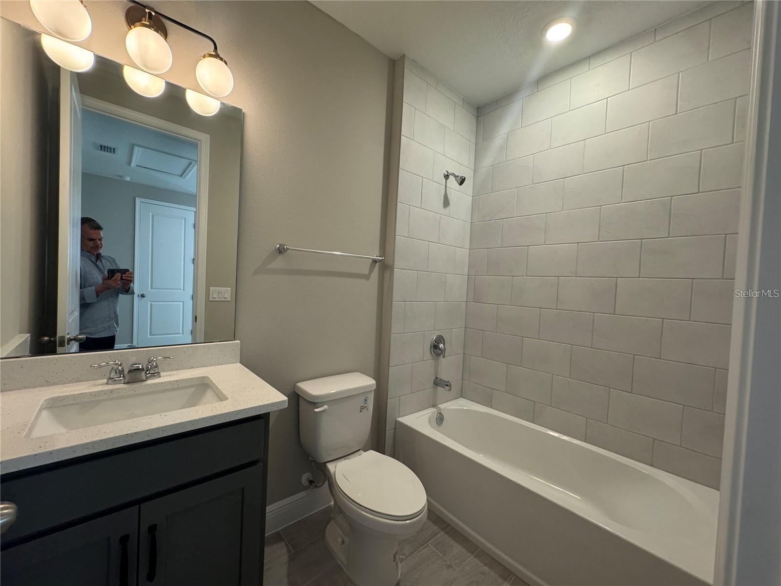 HAMLIN POINTE - Residential