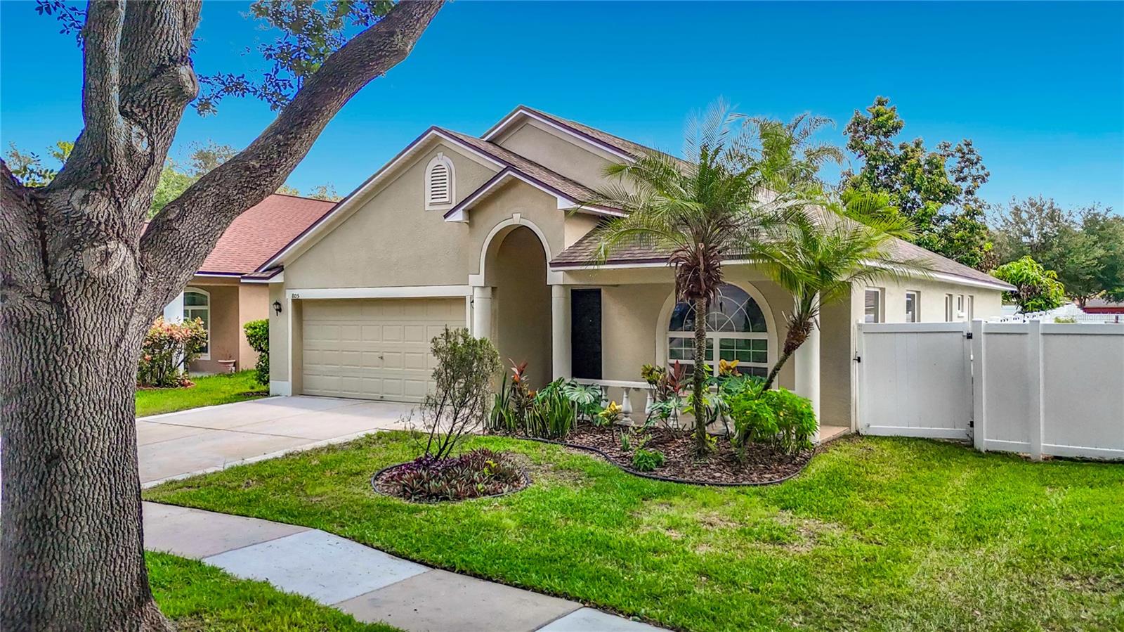 805 LESA GLEN PLACE