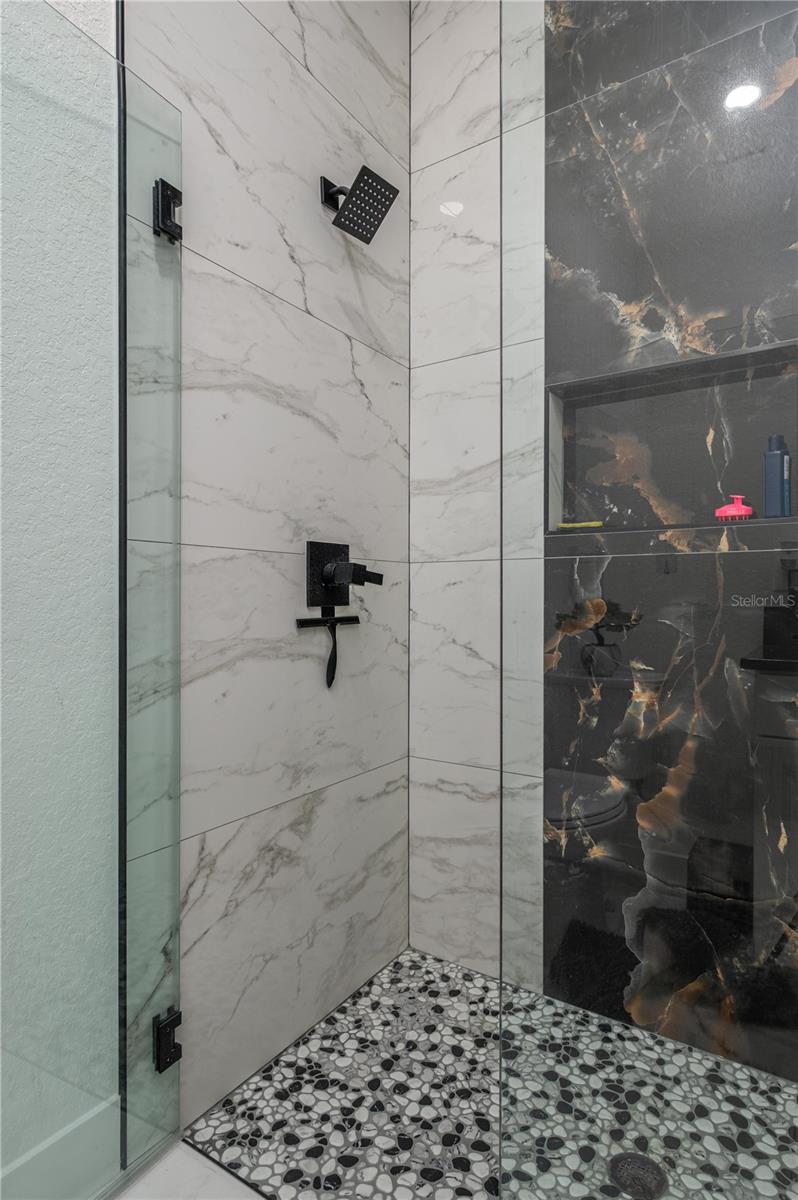 HALA HEIGHTS - Residential