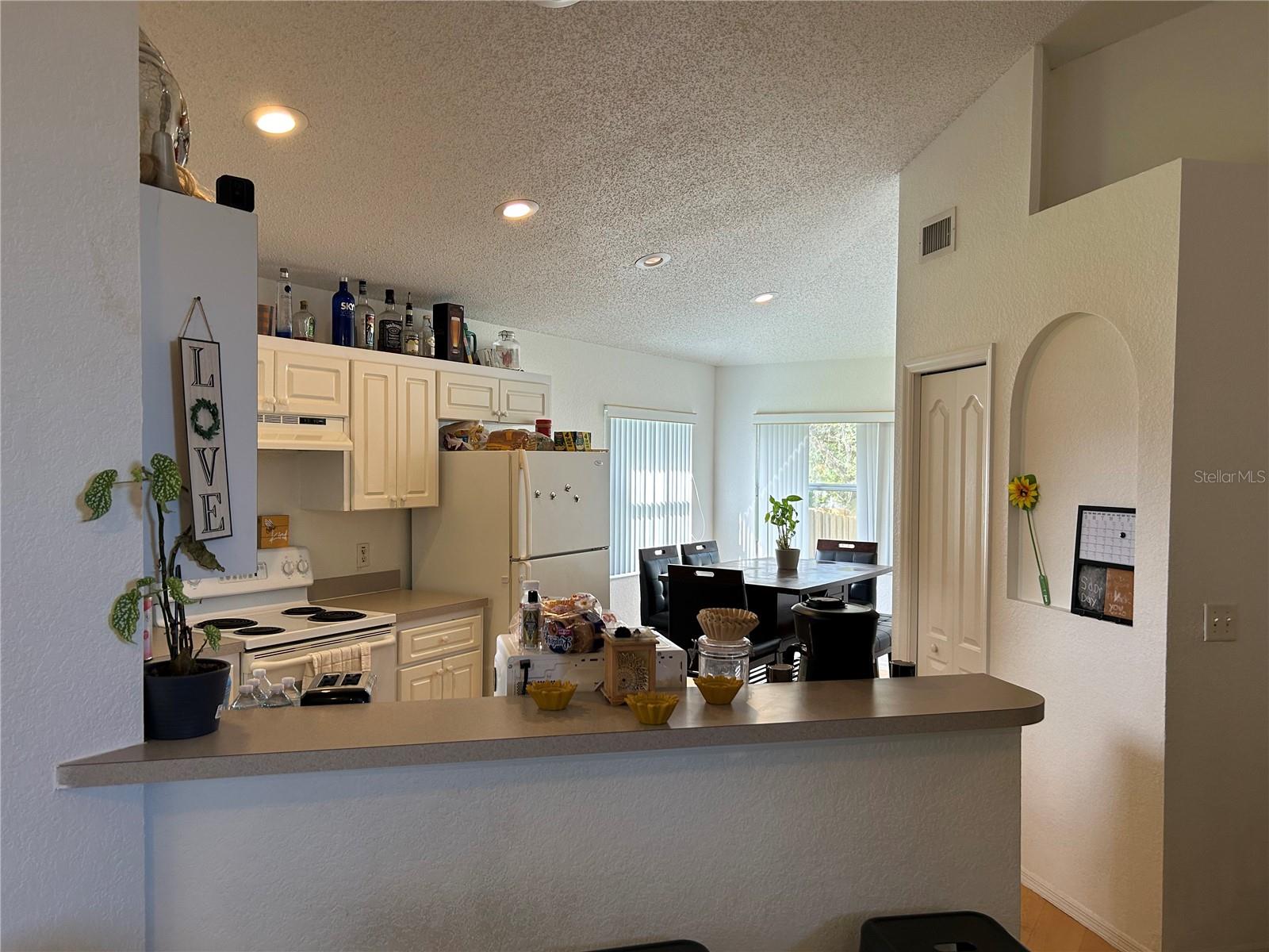 LAKE THOMAS WOODS SIXTH ADD - Residential