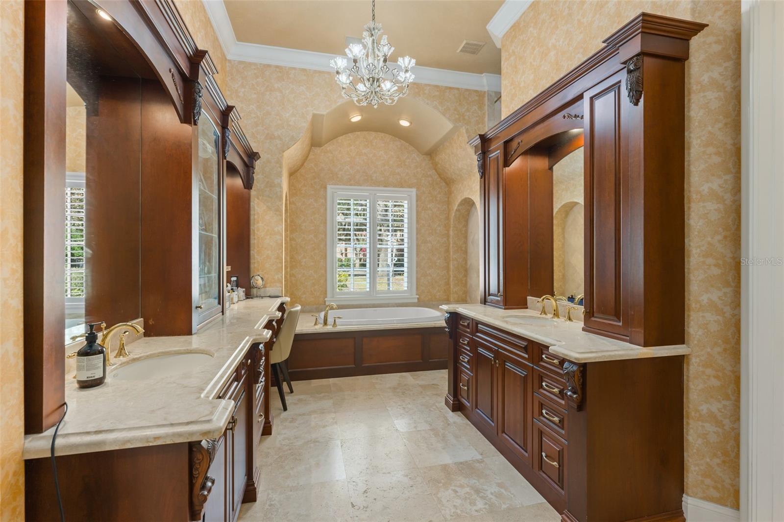 ISLEWORTH WEST - Residential