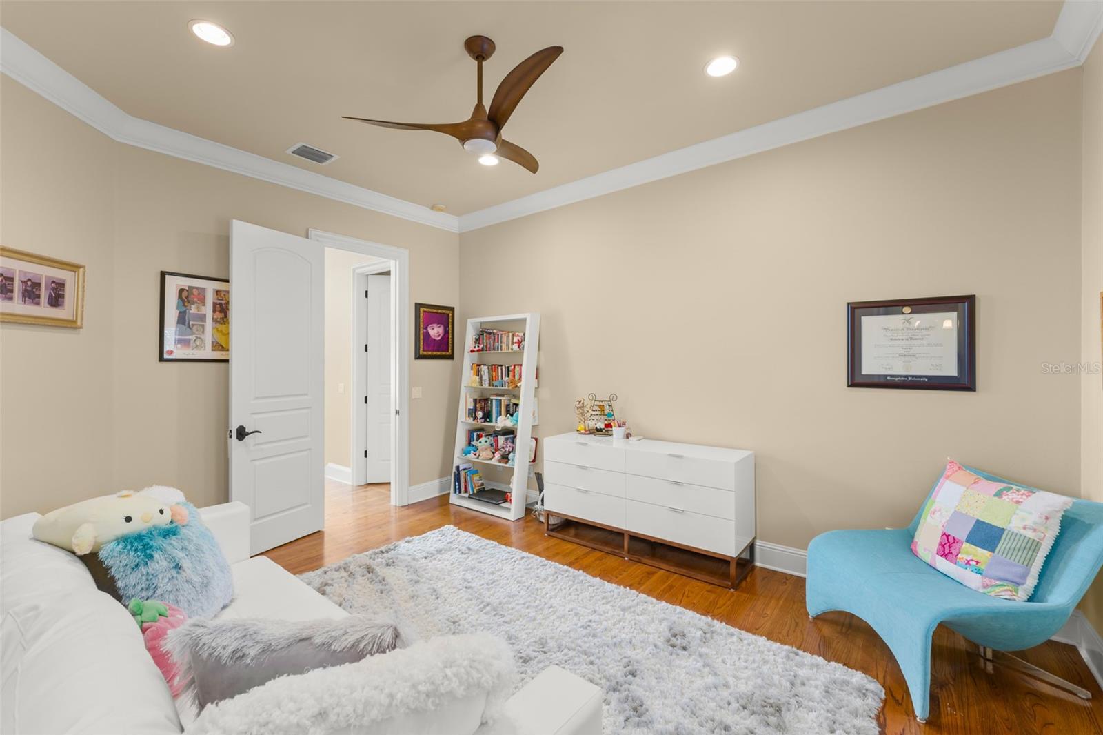 ISLEWORTH WEST - Residential