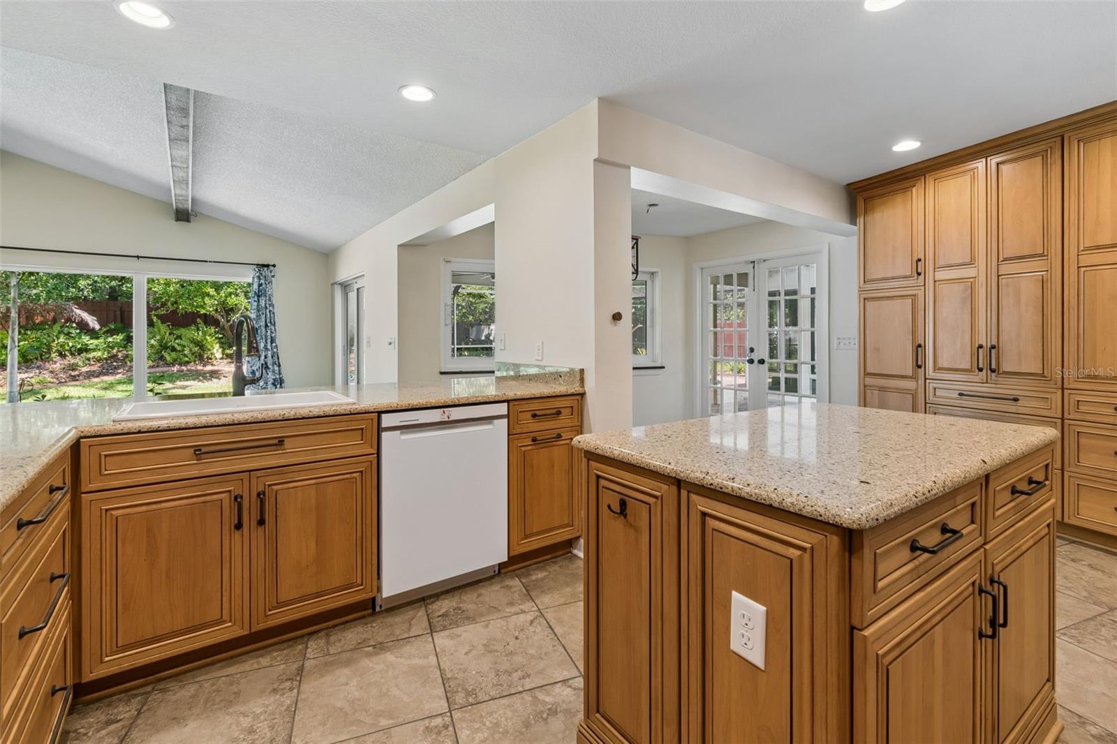 THE HAMLET - Residential