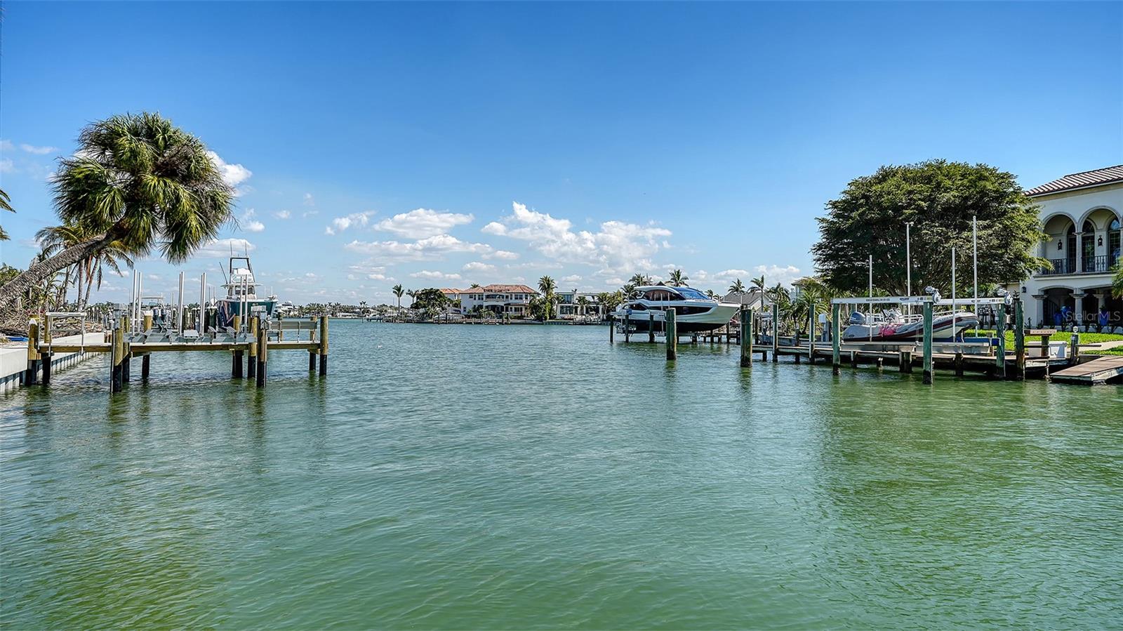 BAY ISLAND SHORES - Residential