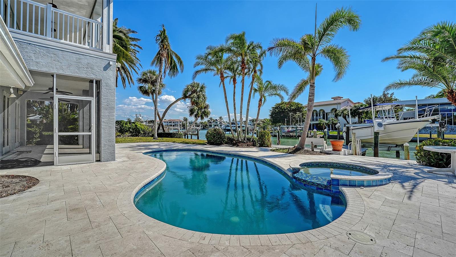 BAY ISLAND SHORES - Residential