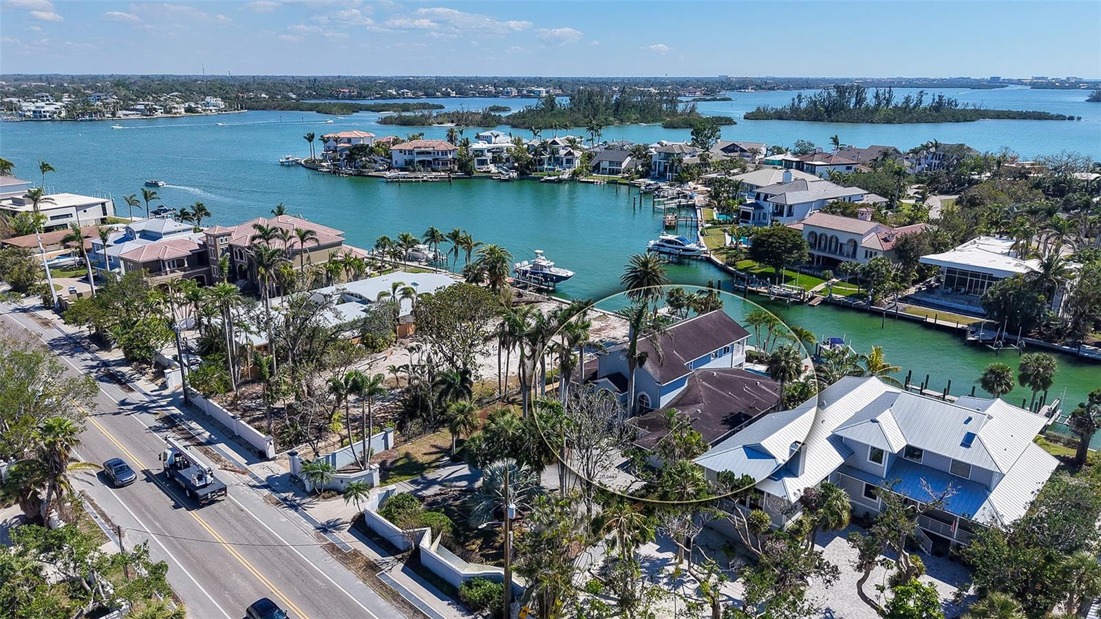732 SIESTA DRIVE