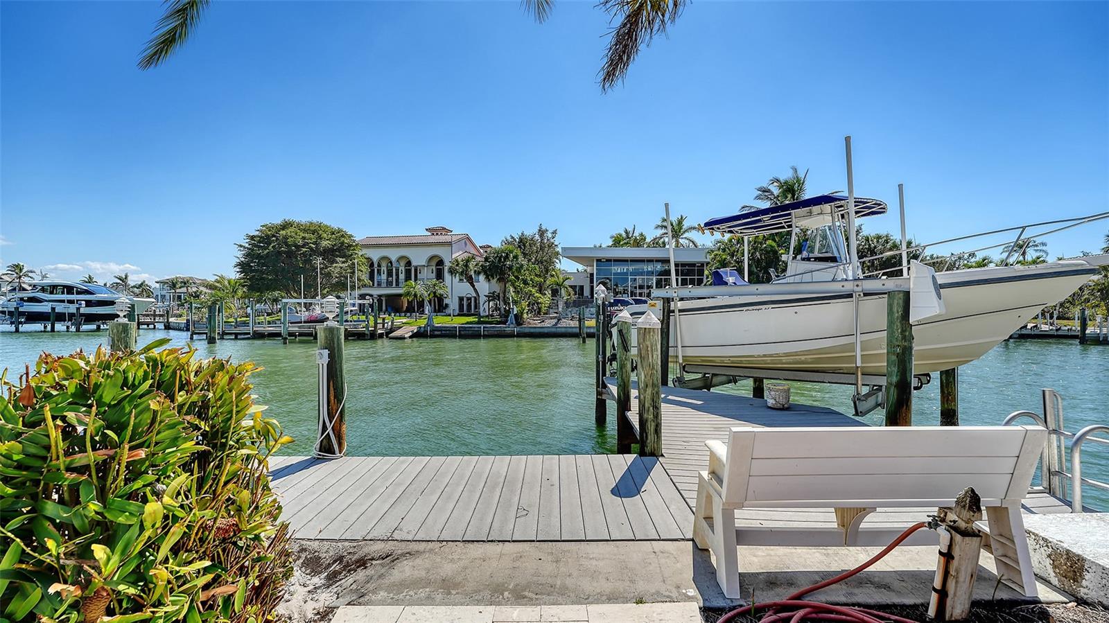 BAY ISLAND SHORES - Residential