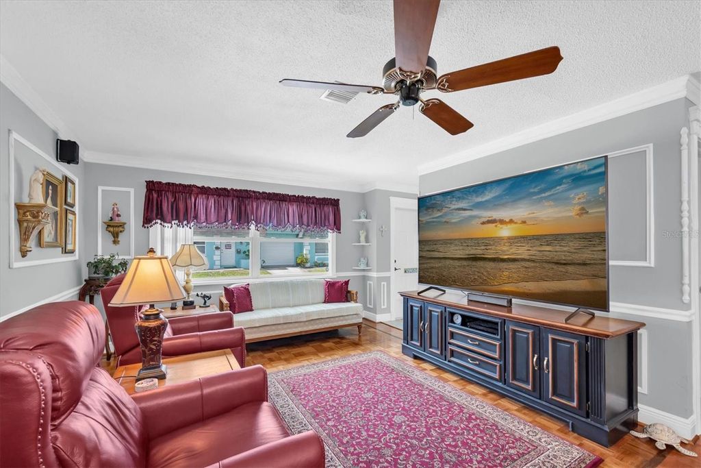 Photo of 6915 Versailles N, Pinellas Park, FL 33781 (MLS # TB8509099)