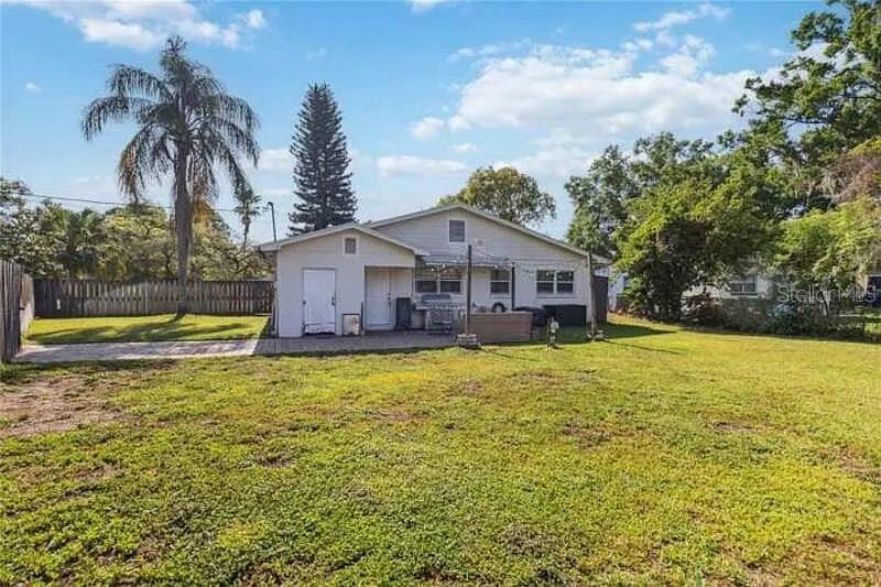 LAKE BARTON SHORES - Residential Lease