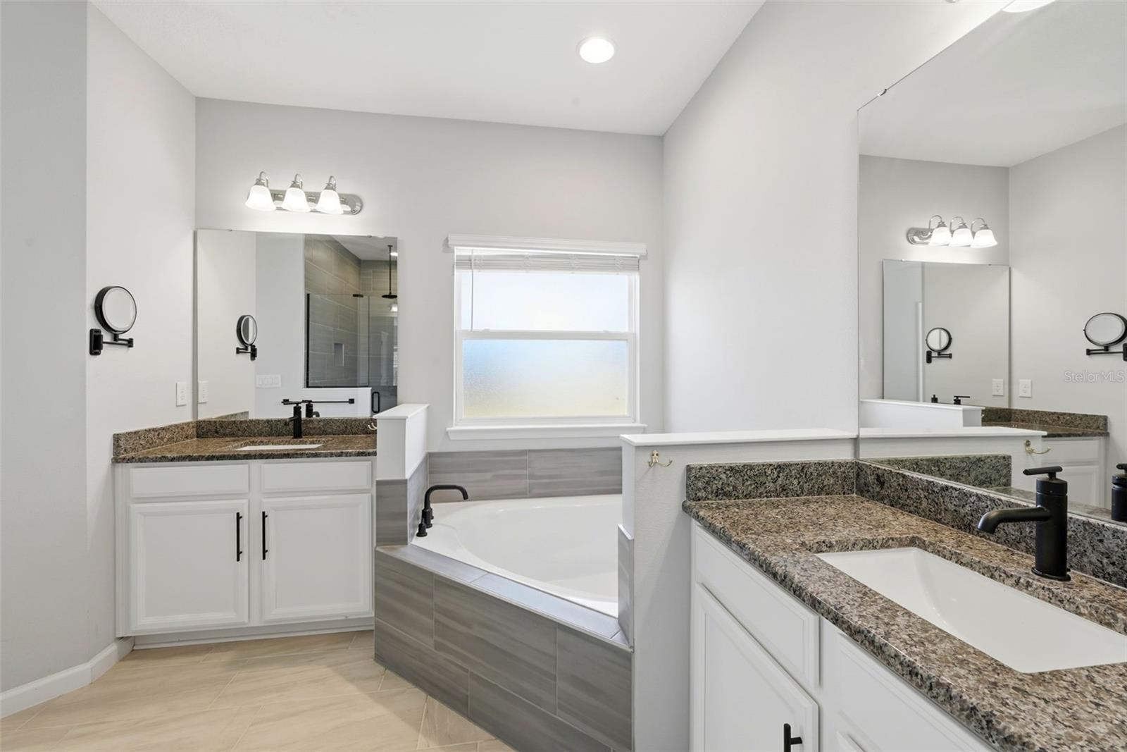 TALICHET/VENEZIA NORTH - Residential