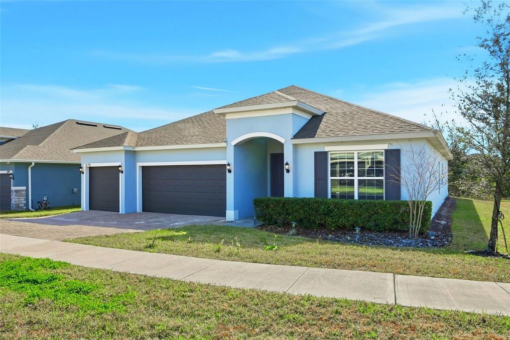 Photo of 575 Avila Place, Howey In The Hills, FL 34737 (MLS # O6376248)