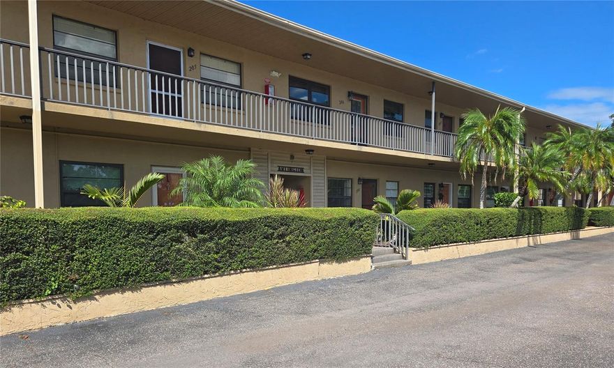Cute & convenient. This corner unit 1st floor condo is just what you have been looking for. Open living, dining room with vinyl flooring for easy, low maintenance care. This home features a NEW ceiling fan in living room and NEW lighting over dining area too. Solid wood cabinets in kitchen with plenty of counter space for food preparation. Gas stove, microwave, refrigerator and NEW built-in wine/beverage refrigerator under counter all make for easy and enjoyable entertaining. The large bedroom has a full wall of closet space and access to the newly renovated screened porch. Five Towns 55+ community is loaded with amenities and a calendar full of activities. Enjoy any one of the 6 pools, 2 clubhouses ( fitness room, billiards room, tennis, soon to be pickleball, shuffleboard, bocce ball and more) Close to shopping, medical facilities and of course....the beautiful beaches. Contact me for your personal showing today.