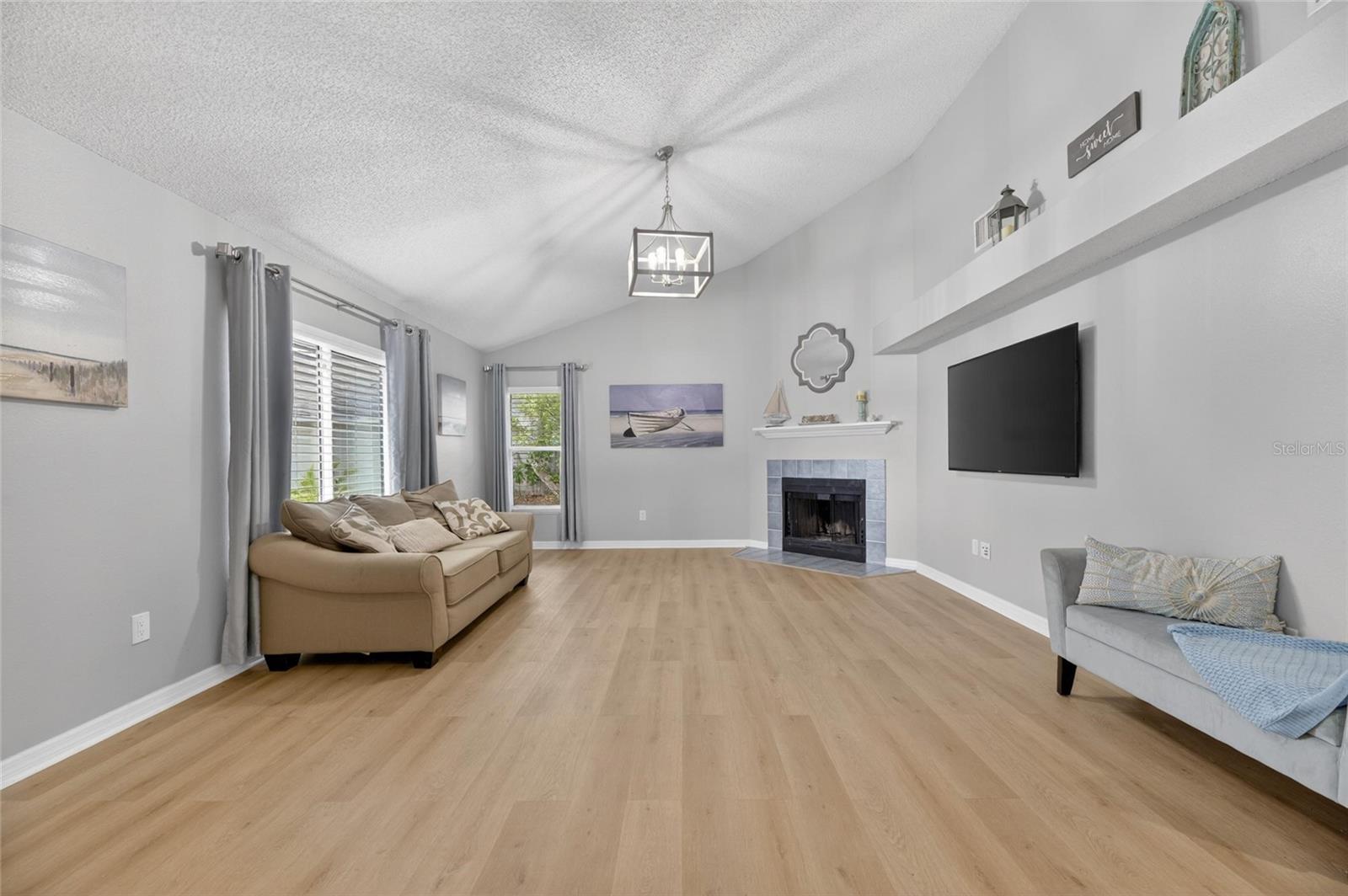 PEPPERMILL AT PROVIDENCE LAKES - Residential