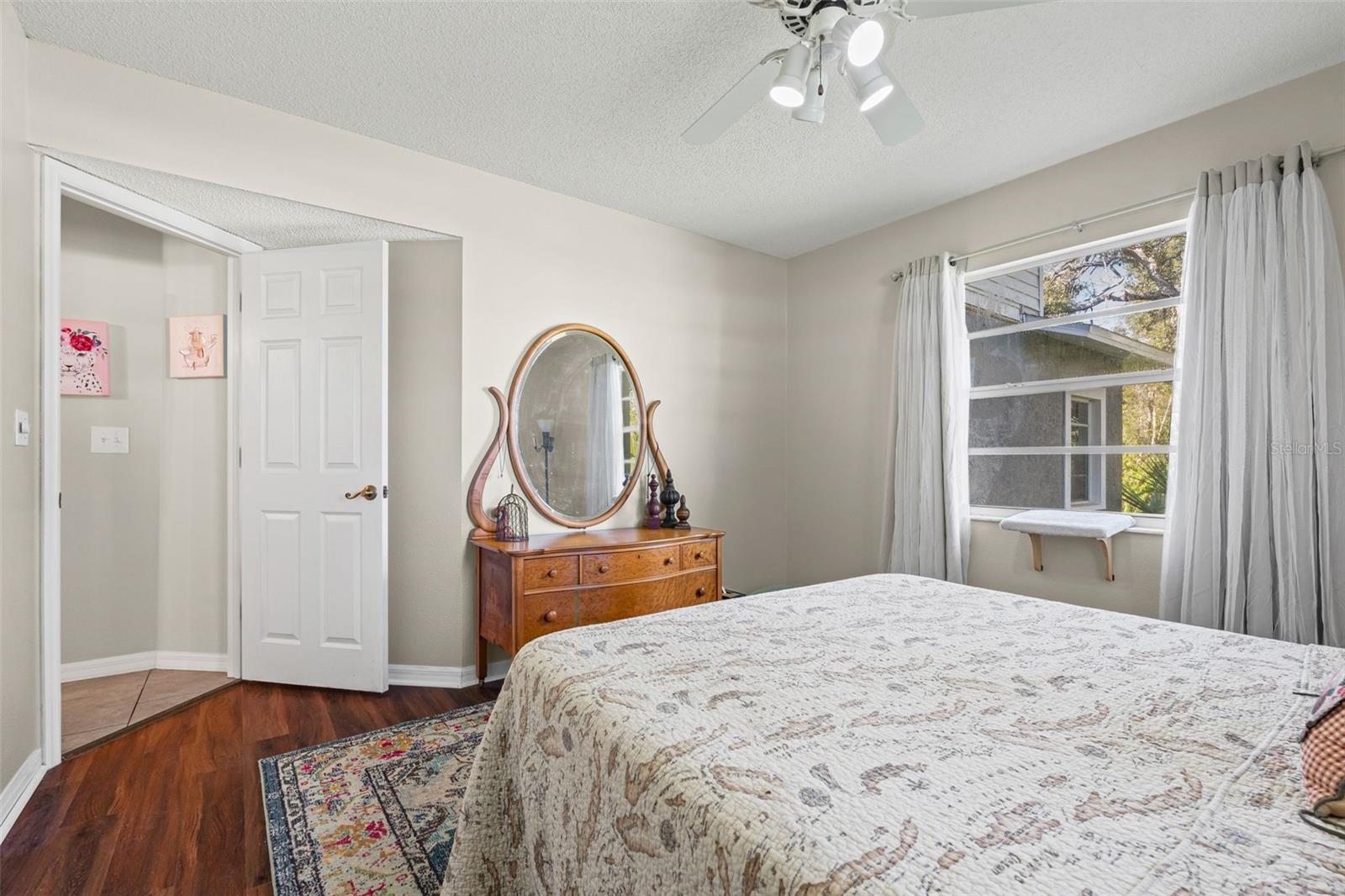 MARINELAND - Residential