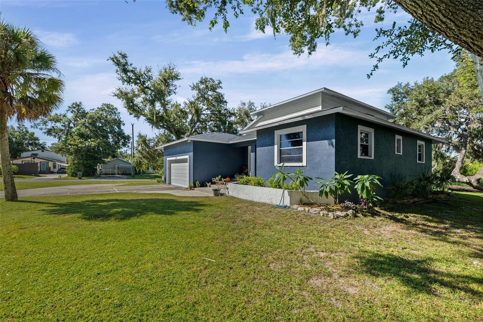 MARINELAND - Residential