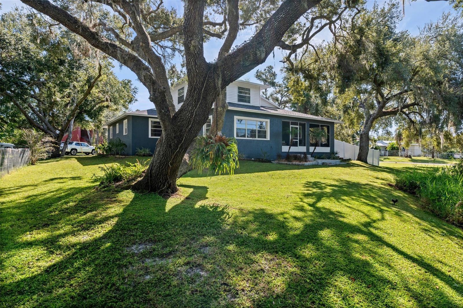 MARINELAND - Residential