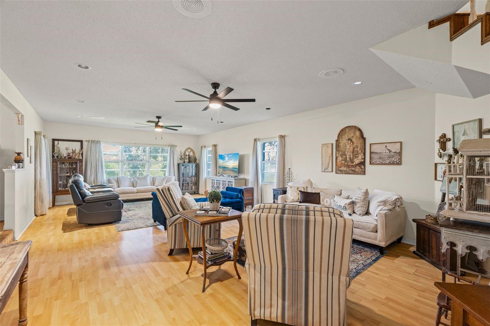 MARINELAND - Residential