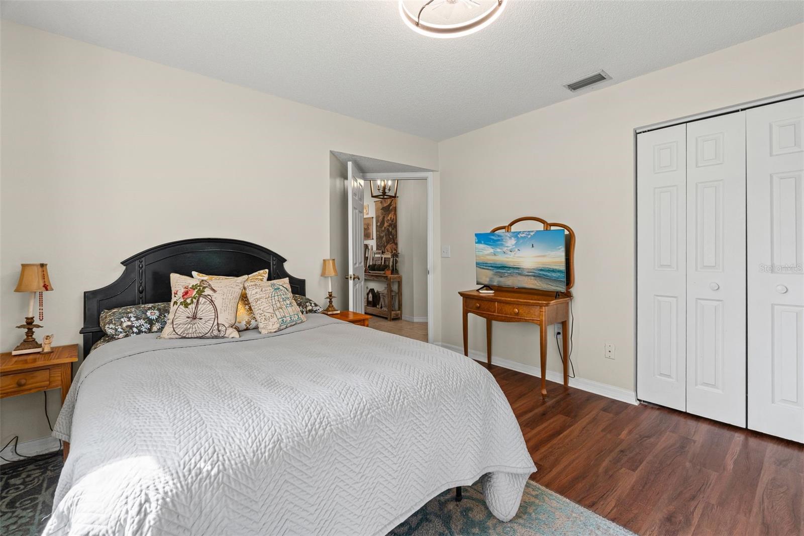 MARINELAND - Residential