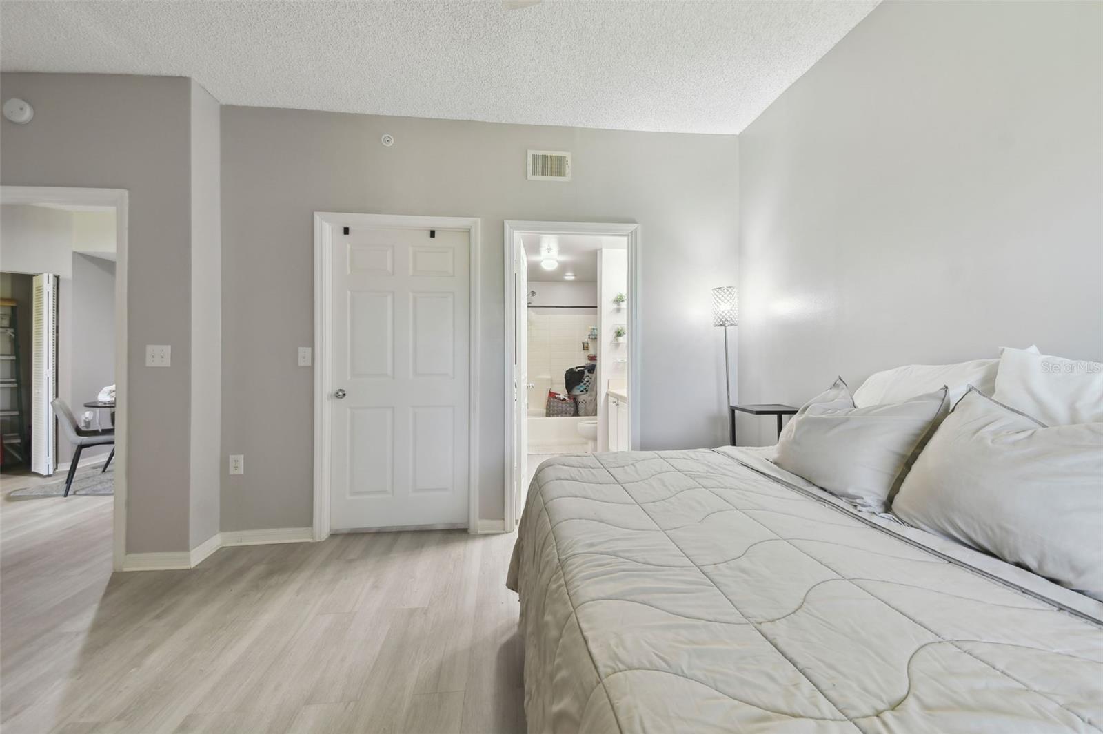 LAS PALMAS OF SARASOTA - Residential