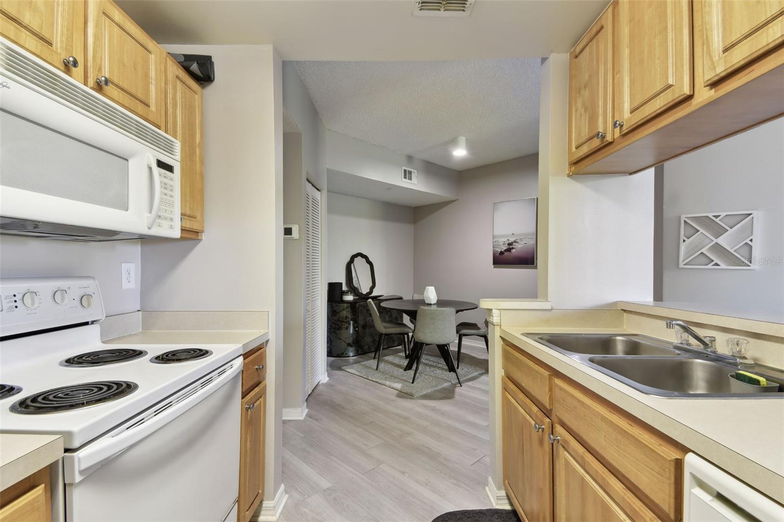 LAS PALMAS OF SARASOTA - Residential