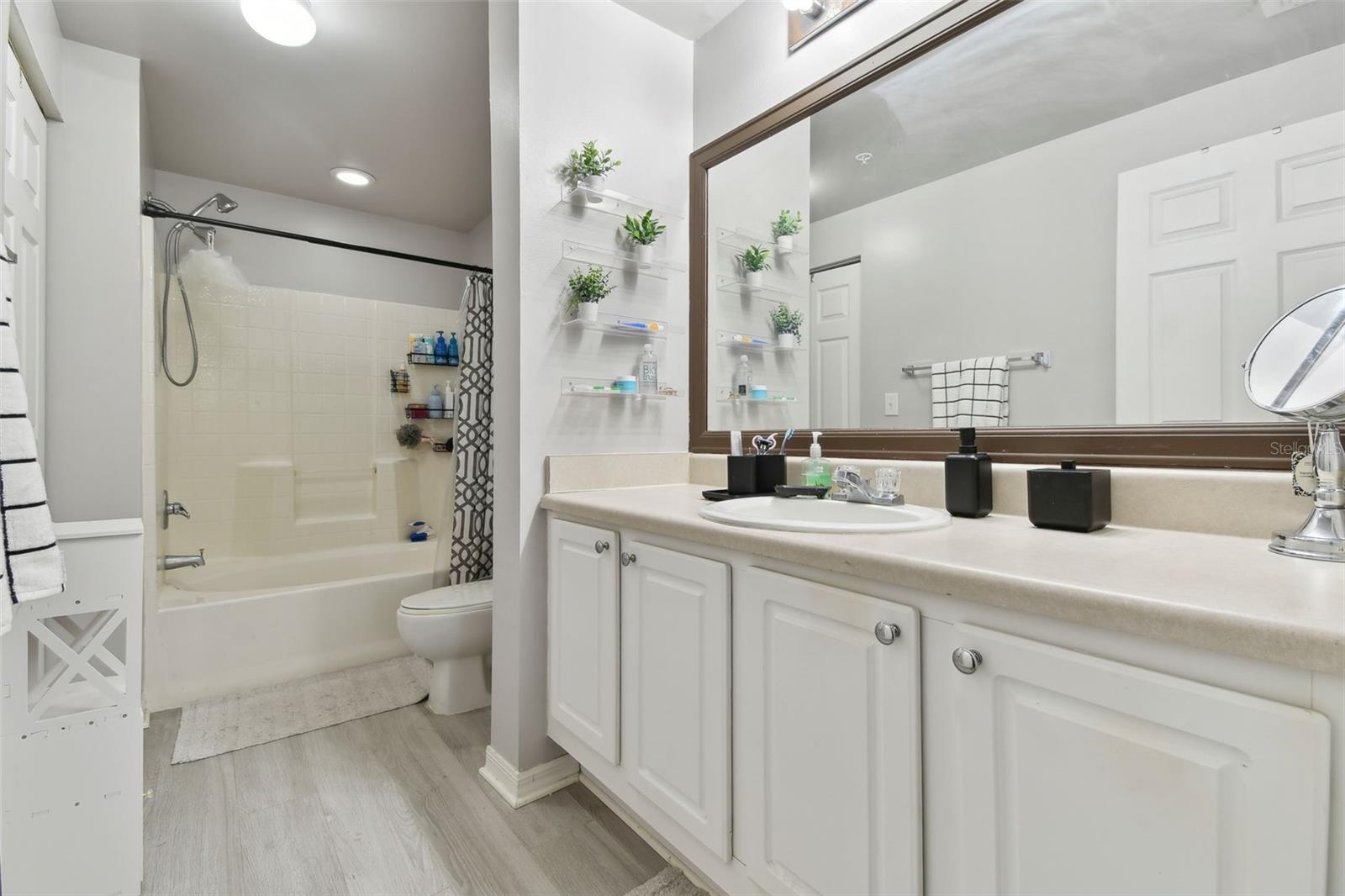 LAS PALMAS OF SARASOTA - Residential