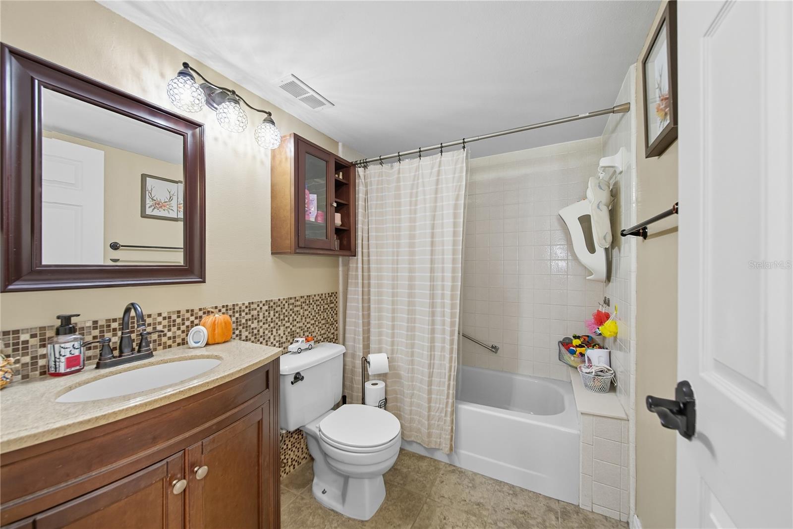 PINE RIDGE AT LAKE TARPON VILLAGE - Residential